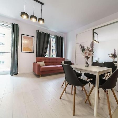 Апартаменты Urbannestgroup - Sienna 65 Варшава Экстерьер фото