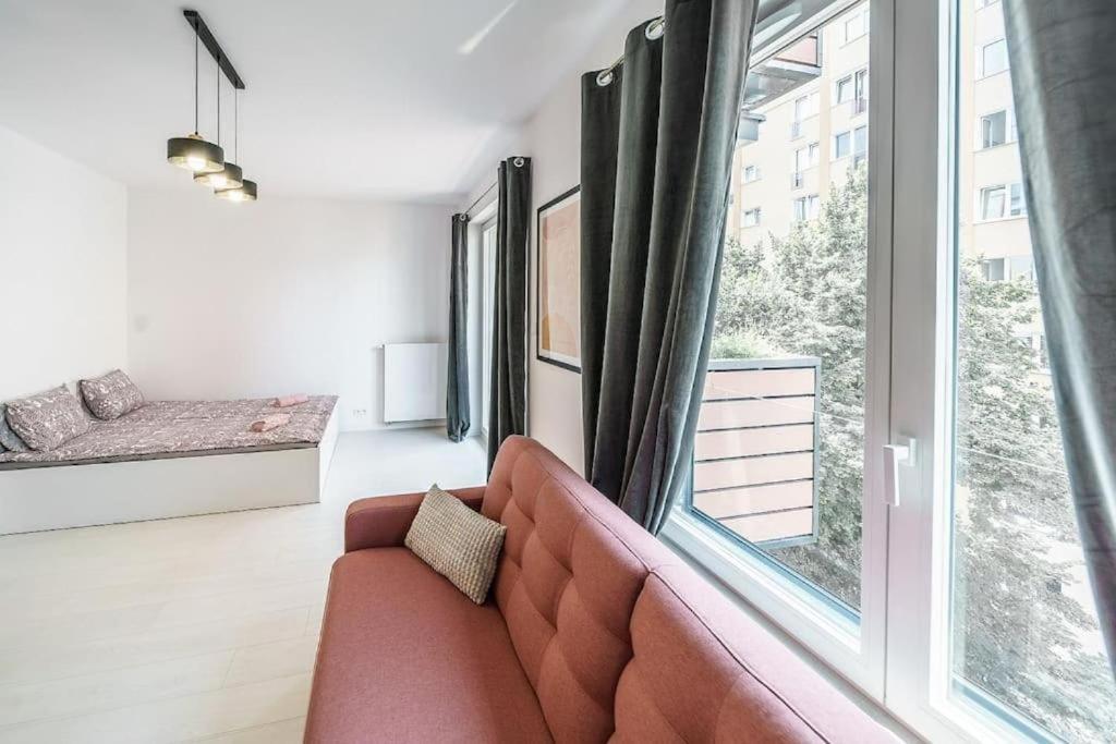 Апартаменты Urbannestgroup - Sienna 65 Варшава Экстерьер фото
